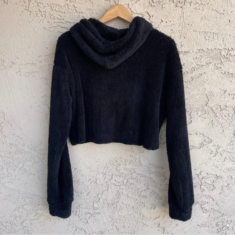 Favlux Black Fuzzy Teddy Pullover Cropped Hoodie Sweatshirt Women's Size Large